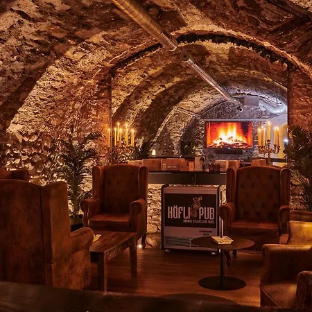 Hotel Schweizerhof 3*