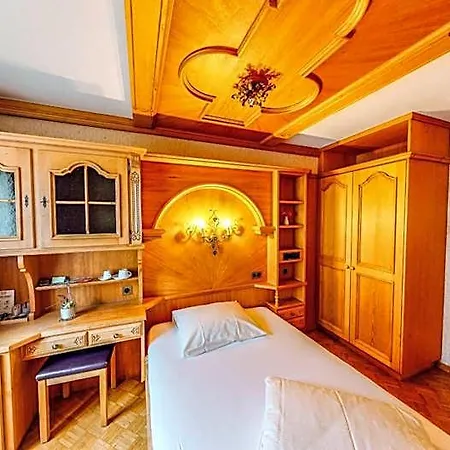 Schweizerhof 3*