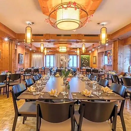Schweizerhof Hotel 3*