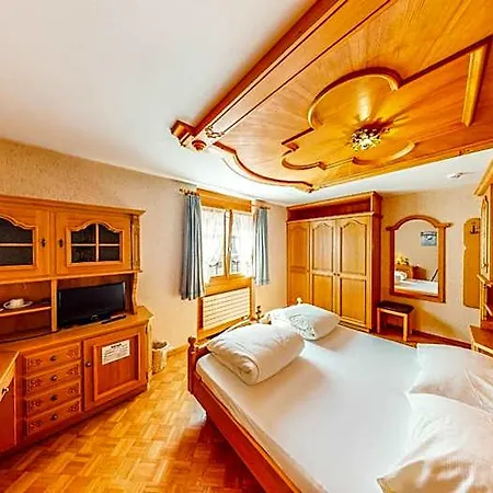 Schweizerhof 3*