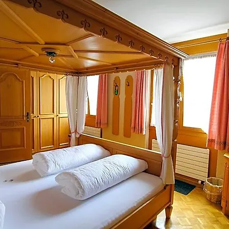 Hotel Schweizerhof 3*