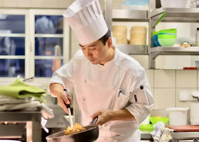 Schweizerhof Hotel 3*